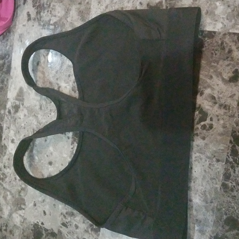 Victoria Sport Bra - Picture 4 of 8